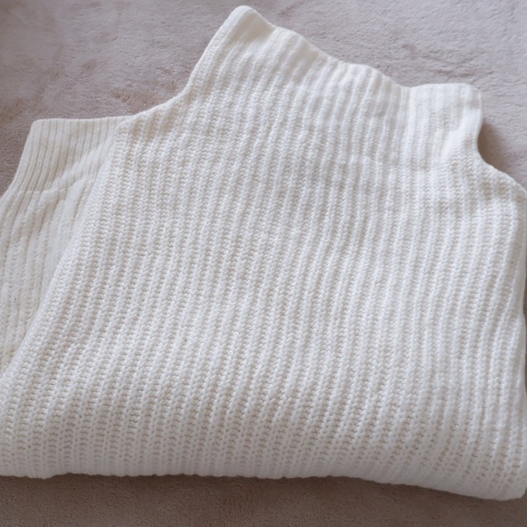 WILFRED Montpellier Turtleneck - Picture 4 of 11